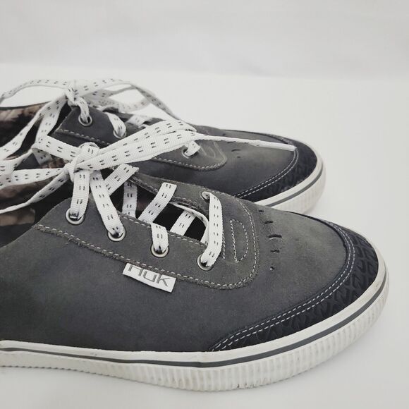 Huk Mania Performance Fishing Leather Sneakers Mens‎ Size 8.5 Lace Up Gray Shoes - Picture 4 of 7